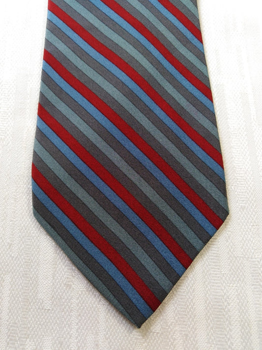 YVES SAINT LAURENT 100% SILK TIE SETA CRAVATTA NECKTIE MADE IN ITALY CLASSIC