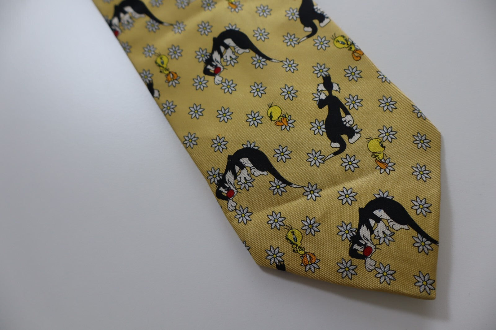 LOONEY TUNES WARNER BROS 100% SILK TIE SETA CRAVATTA NECKTIE MADE  ITALY TWEETY
