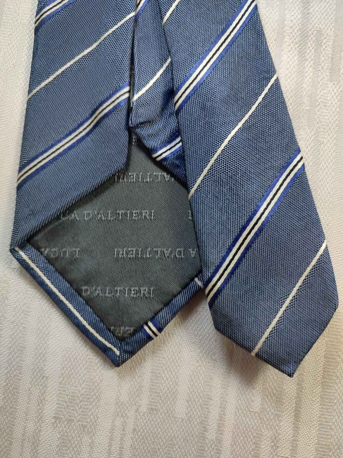 LUCA D'ALTIERI 100% SILK TIE SETA CRAVATTA NECKTIE MADE IN ITALY CLASSIC