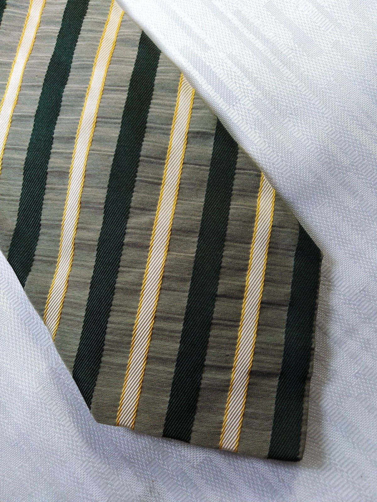EMANUEL UNGARO  100% SETA SILK TIE CRAVATTA NECKTIE ITALY VINTAGE CLASSIC