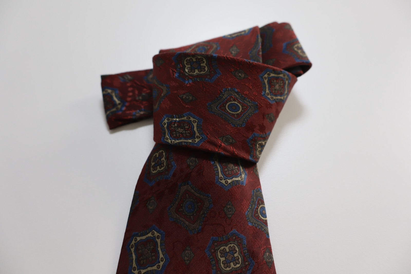 PIERRE CARDIN 100% SILK TIE SETA CRAVATTA NECKTIE MADE IN ITALY CLASSIC