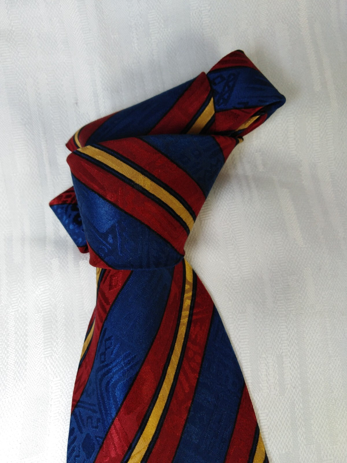 VALENTINO  100% SETA SILK TIE CRAVATTA NECKTIE ITALY VINTAGE CLASSIC