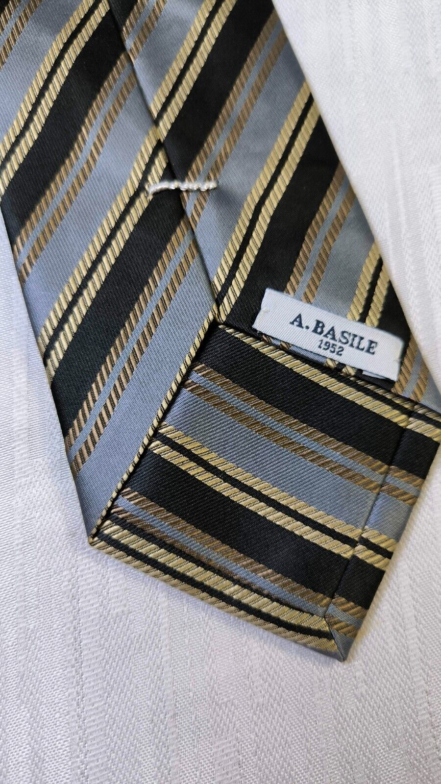 A.BASILE 100% SILK TIE SETA CRAVATTA SELF TIPPED NECKTIE MADE ITALY