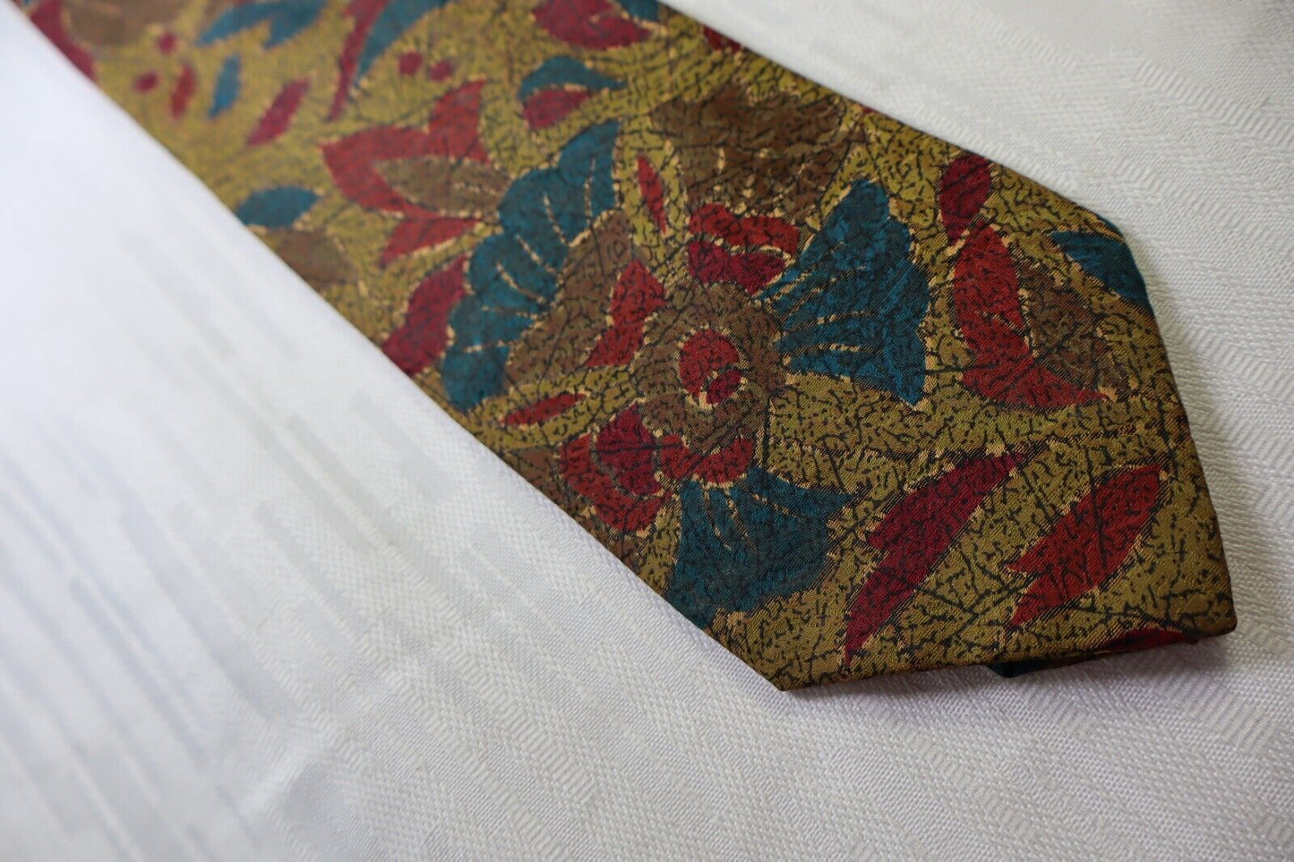 HUBERT MILANO 100% SILK TIE SETA CRAVATTA NECKTIE MADE IN ITALY CLASSIC