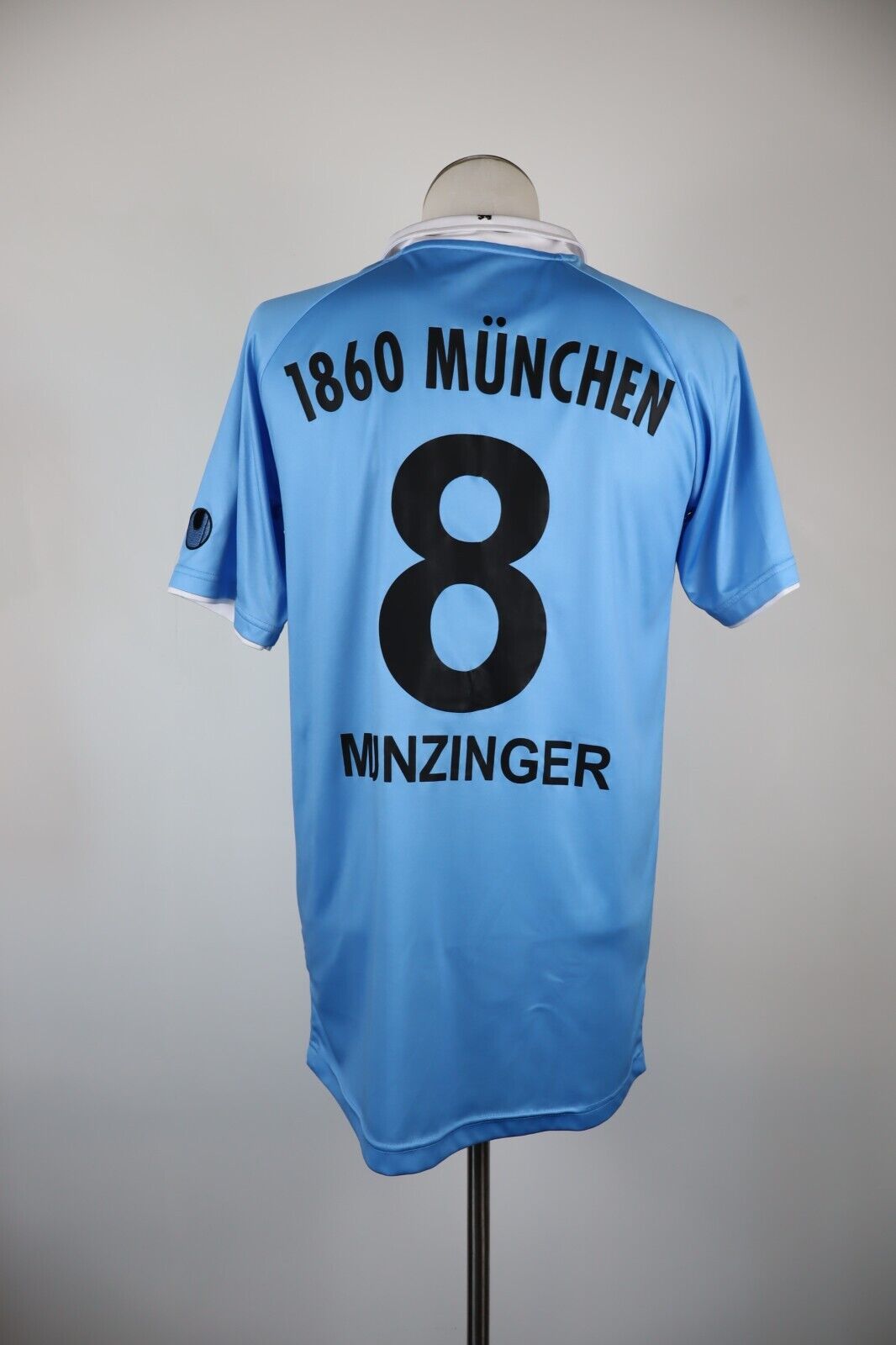 UHL SPORT TSV MONACO 1860  N. 8  MUNZINGER MAGLIA CALCIO UOMO Tg M SOCCER JERSEY