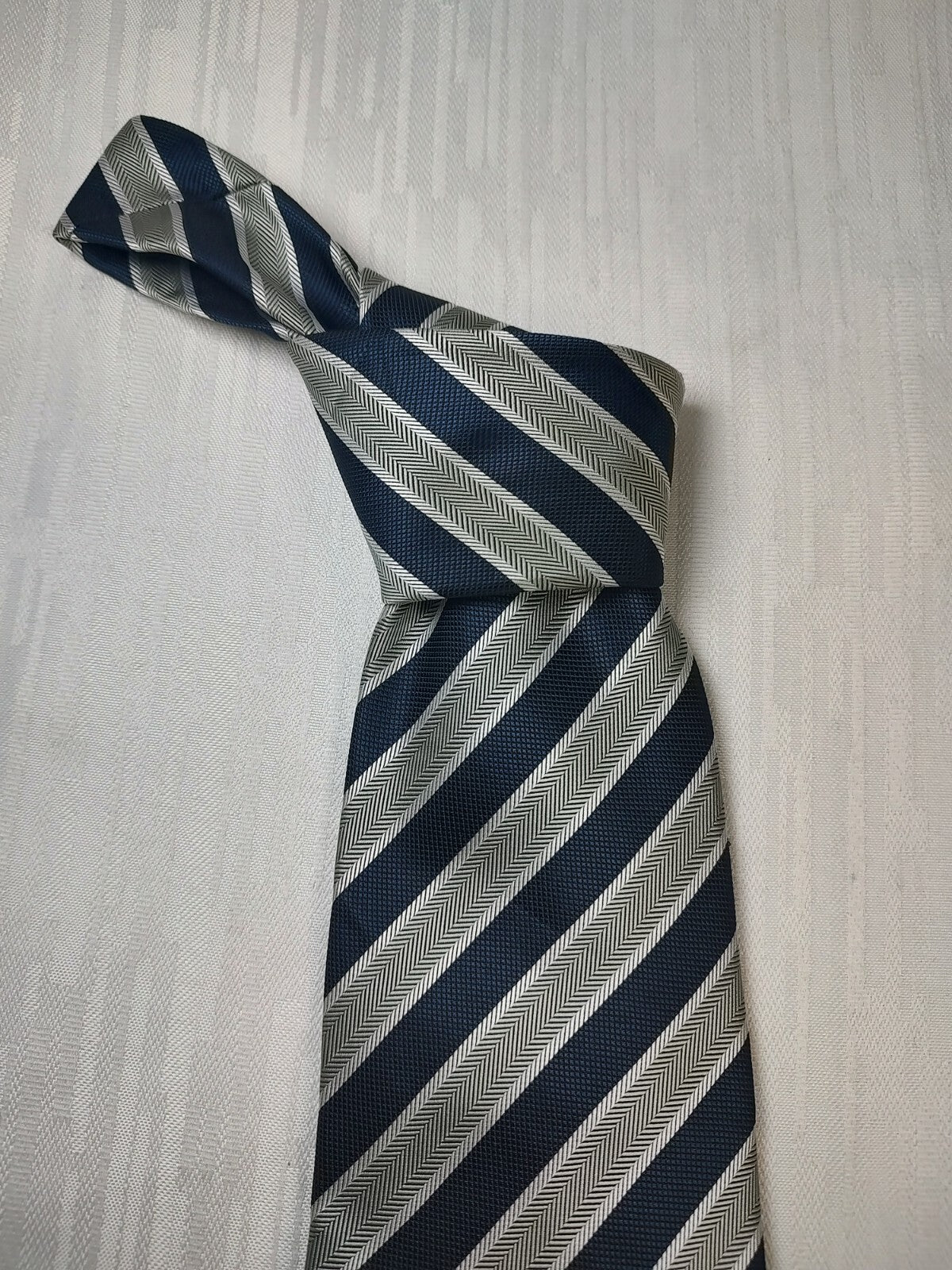 GIORGIO MARIANI 100% SILK TIE SETA CRAVATTA NECKTIE MADE IN ITALY SELF TIPPED