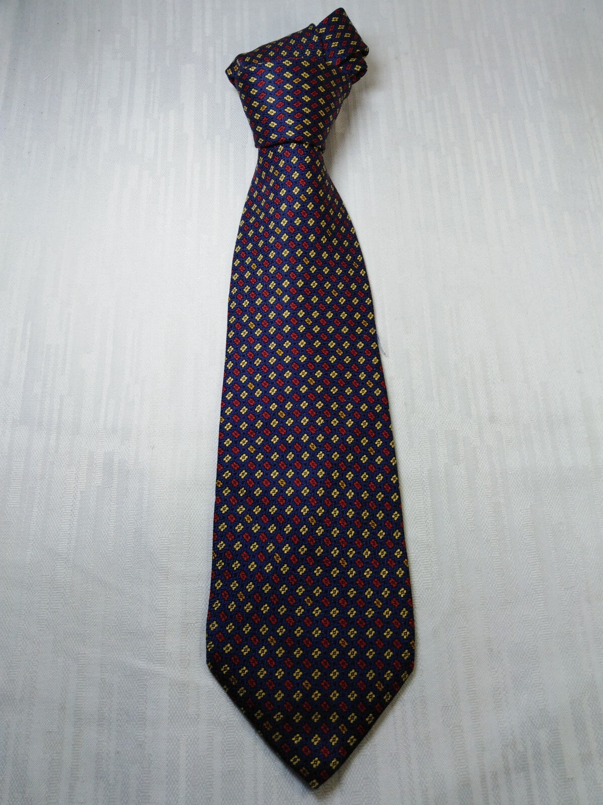 GUY LAROCHE 100% SILK TIE SETA CRAVATTA NECKTIE ITALY VINTAGE CLASSIC