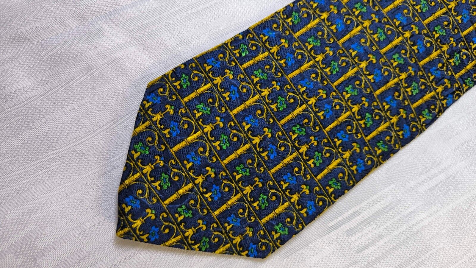 EGON VON FURSTENBERG 100% SILK TIE SETA CRAVATTA NECKTIE MADE IN ITALY