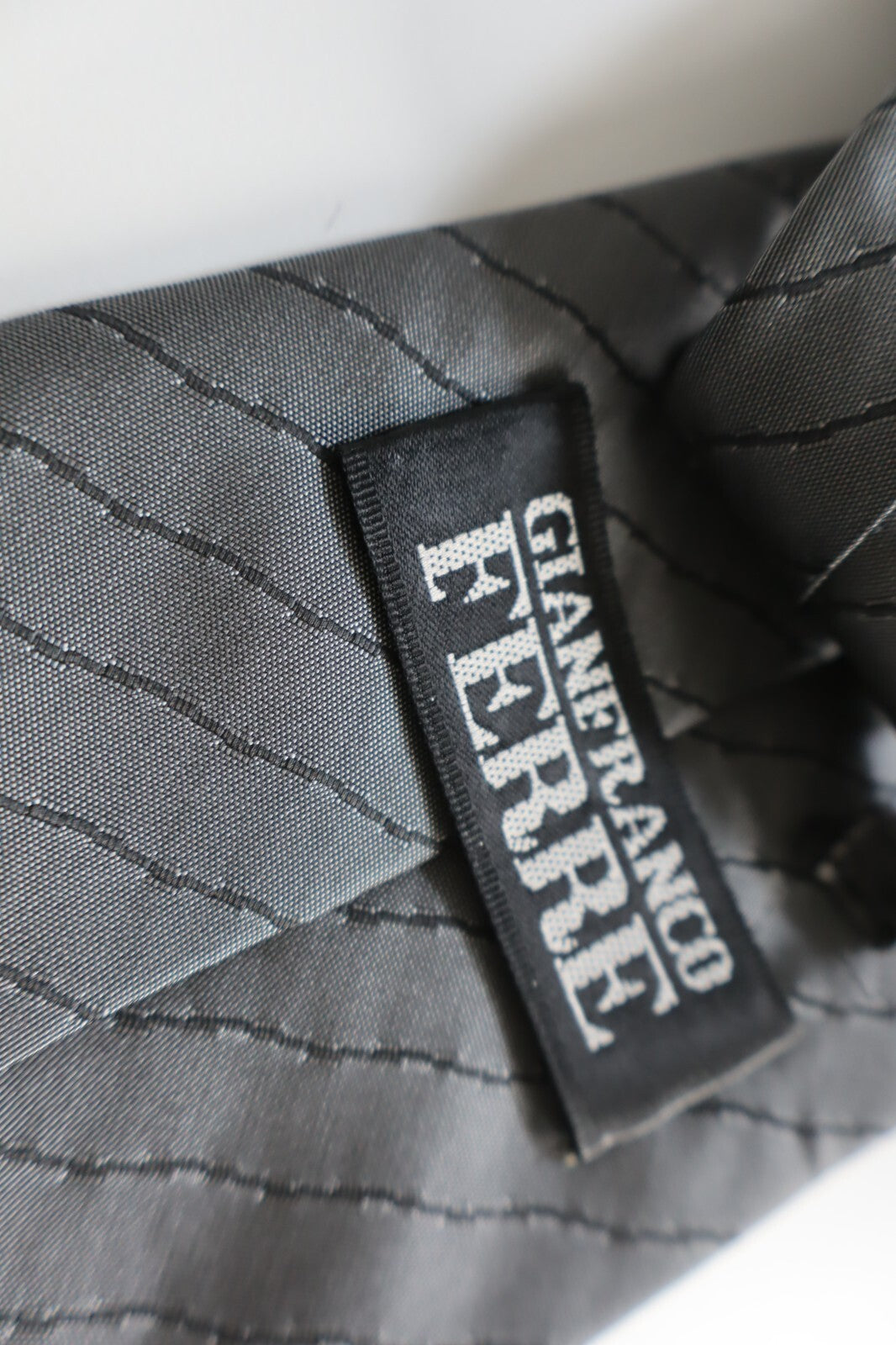 GIANFRANCO FERRE' 100% SILK TIE SETA CRAVATTA NECKTIE MADE IN ITALY CLASSIC