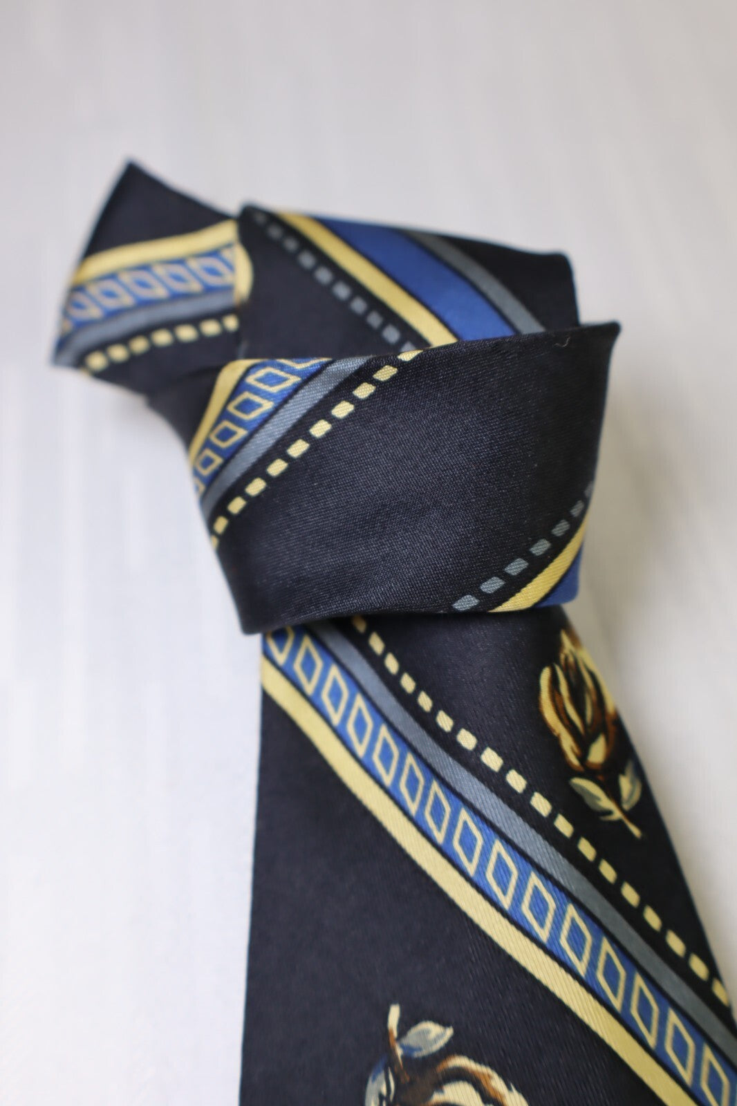 TRUSSARDI SILK TIE SETA CRAVATTA NECKTIE MADE IN ITALY