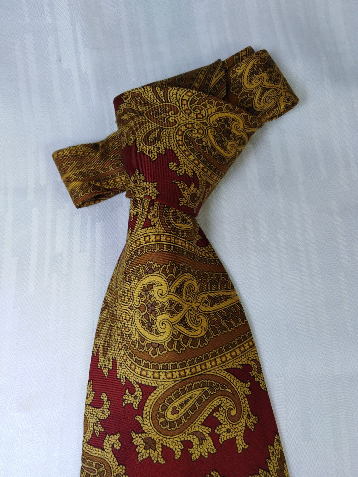 ALBERTO MUCCIOLO 100% SETA SILK TIE CRAVATTA NECKTIE ITALY VINTAGE CLASSIC