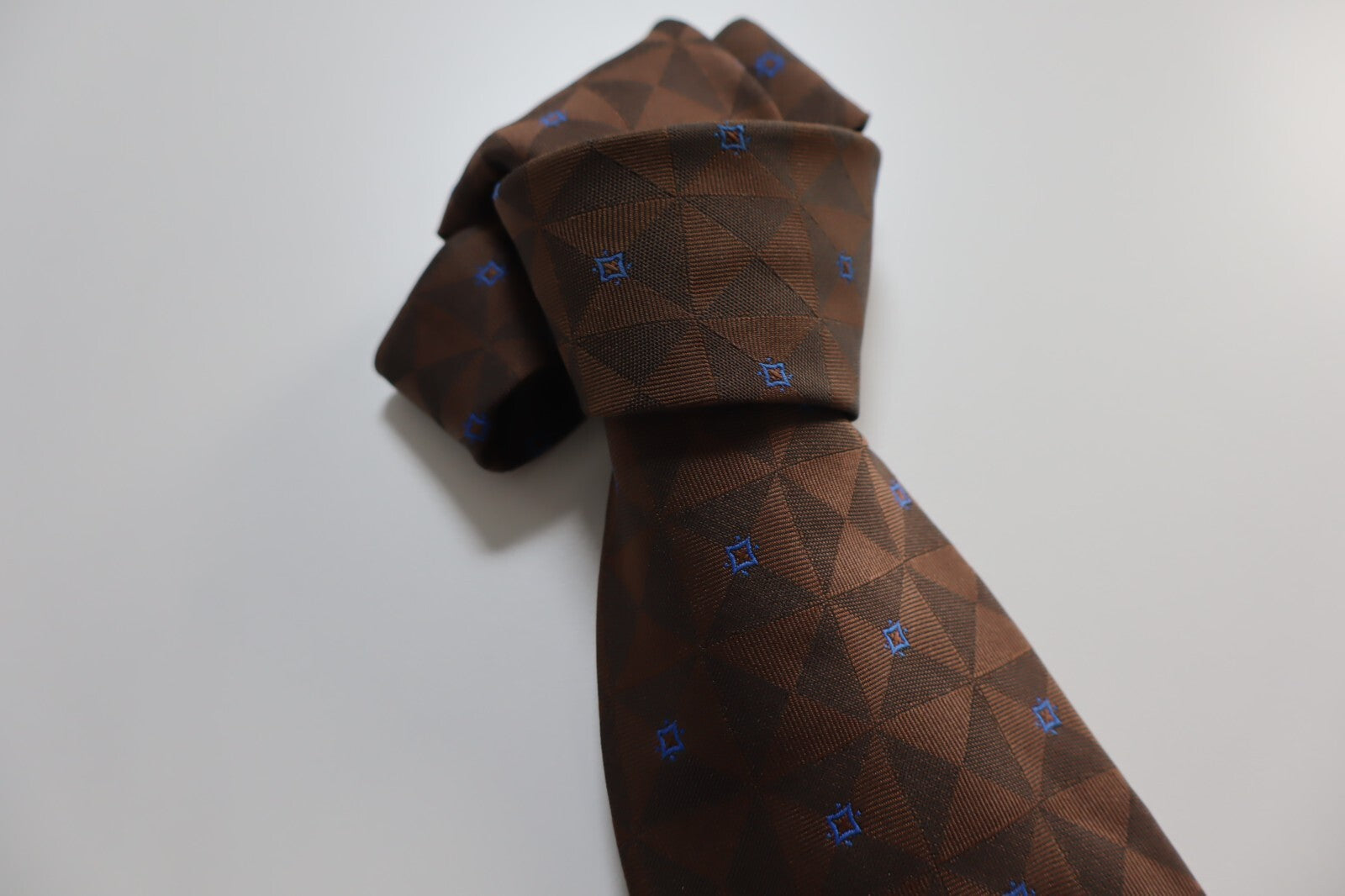UNGARO 100% SILK TIE SETA CRAVATTA NECKTIE MADE IN ITALY CLASSIC