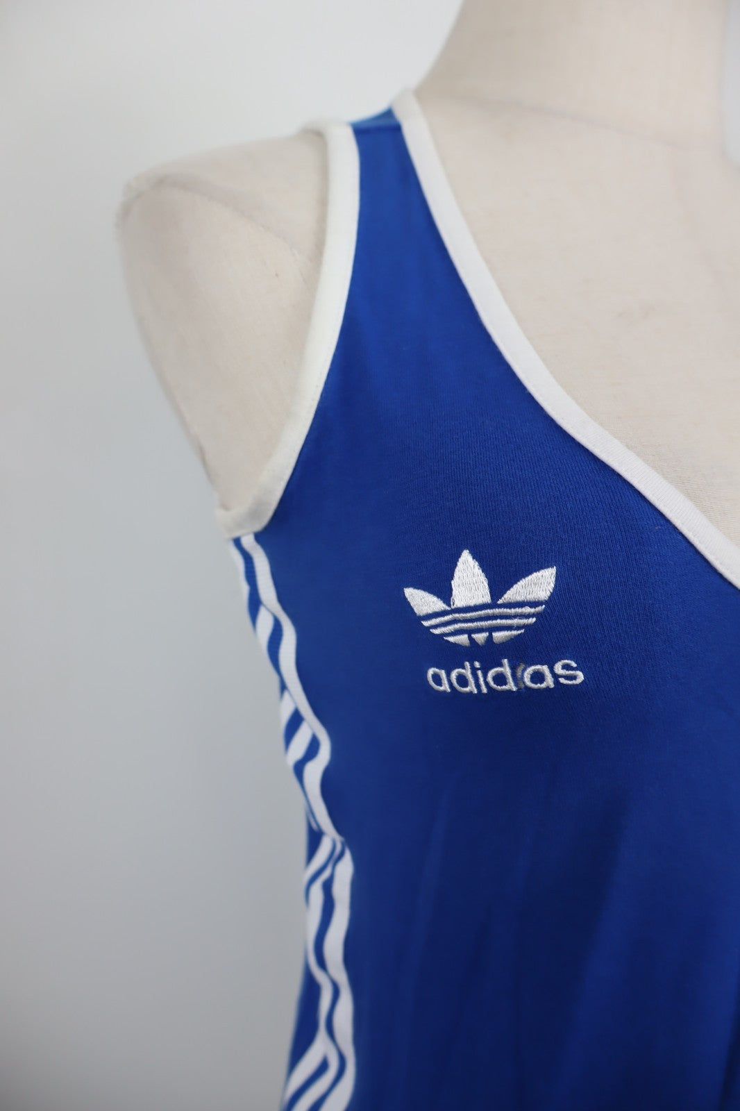 ADIDAS CANOTTA MAGLIA DONNA TG 40 ITALIA WOMAN CASUAL VINTAGE T-SHIRT TOP SPORT