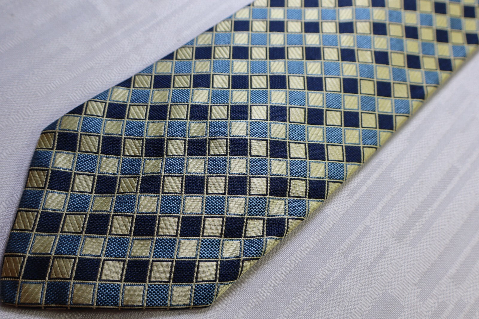 CAMERUCCI 100% SILK TIE SETA CRAVATTA NECKTIE MADE IN ITALY