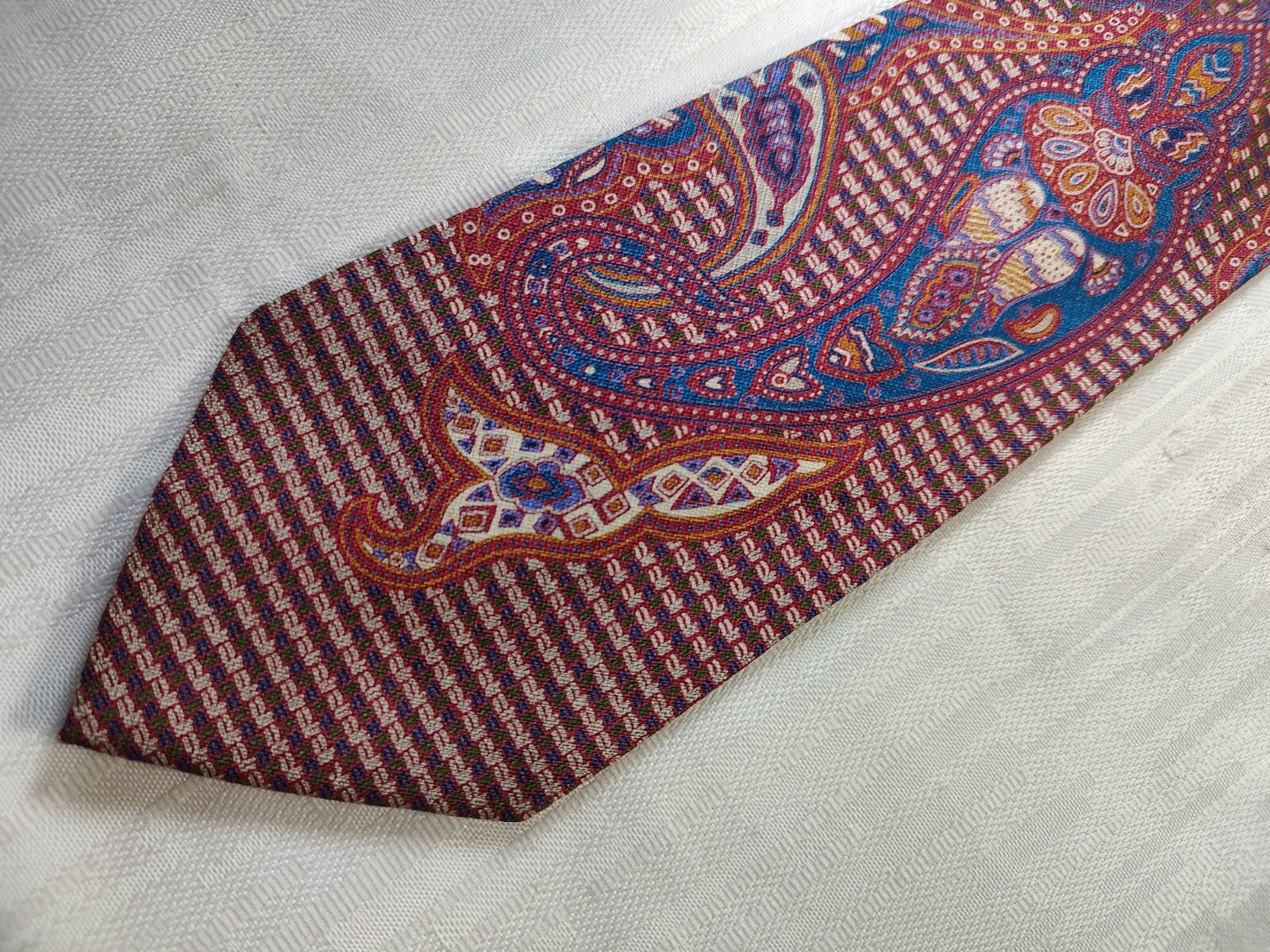 PIERRE CARDIN 100% SILK TIE SETA CRAVATTA NECKTIE MADE IN ITALIA CLASSIC