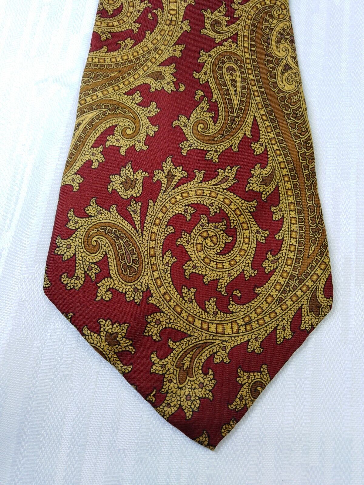 ALBERTO MUCCIOLO 100% SETA SILK TIE CRAVATTA NECKTIE ITALY VINTAGE CLASSIC