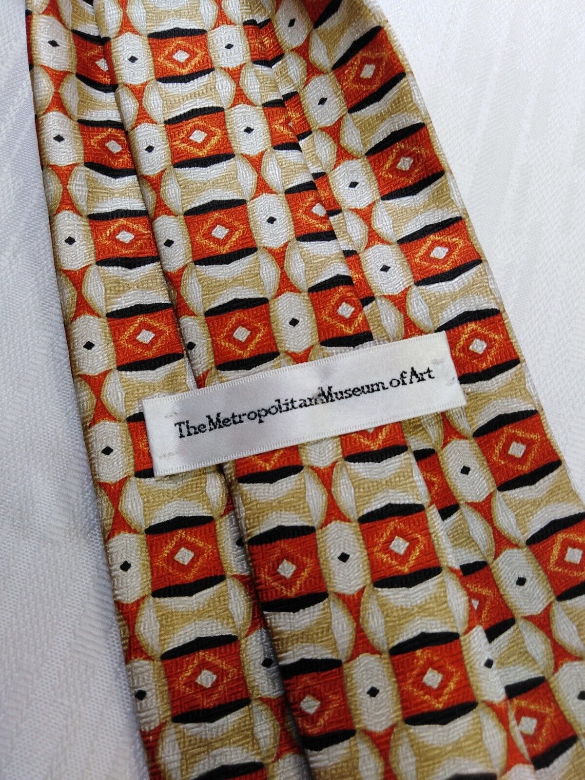 METROPOLITAN MUSEUM OF ART 100%  SILK TIE SETA CRAVATTA NECKTIE VINTAGE