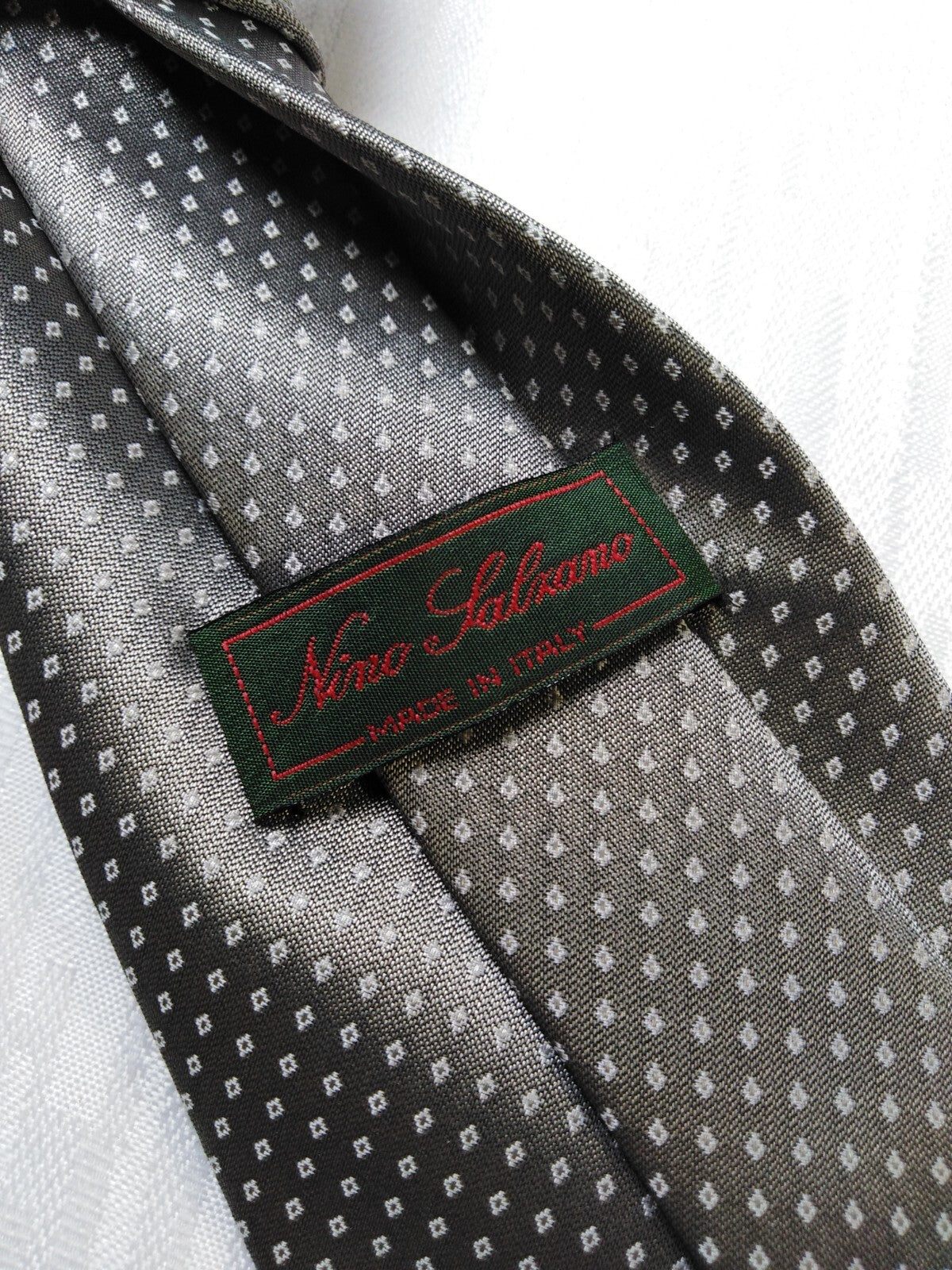 NINO SALZANO 100% SETA SILK TIE CRAVATTA NECKTIE MADE ITALY VINTAGE CLASSIC