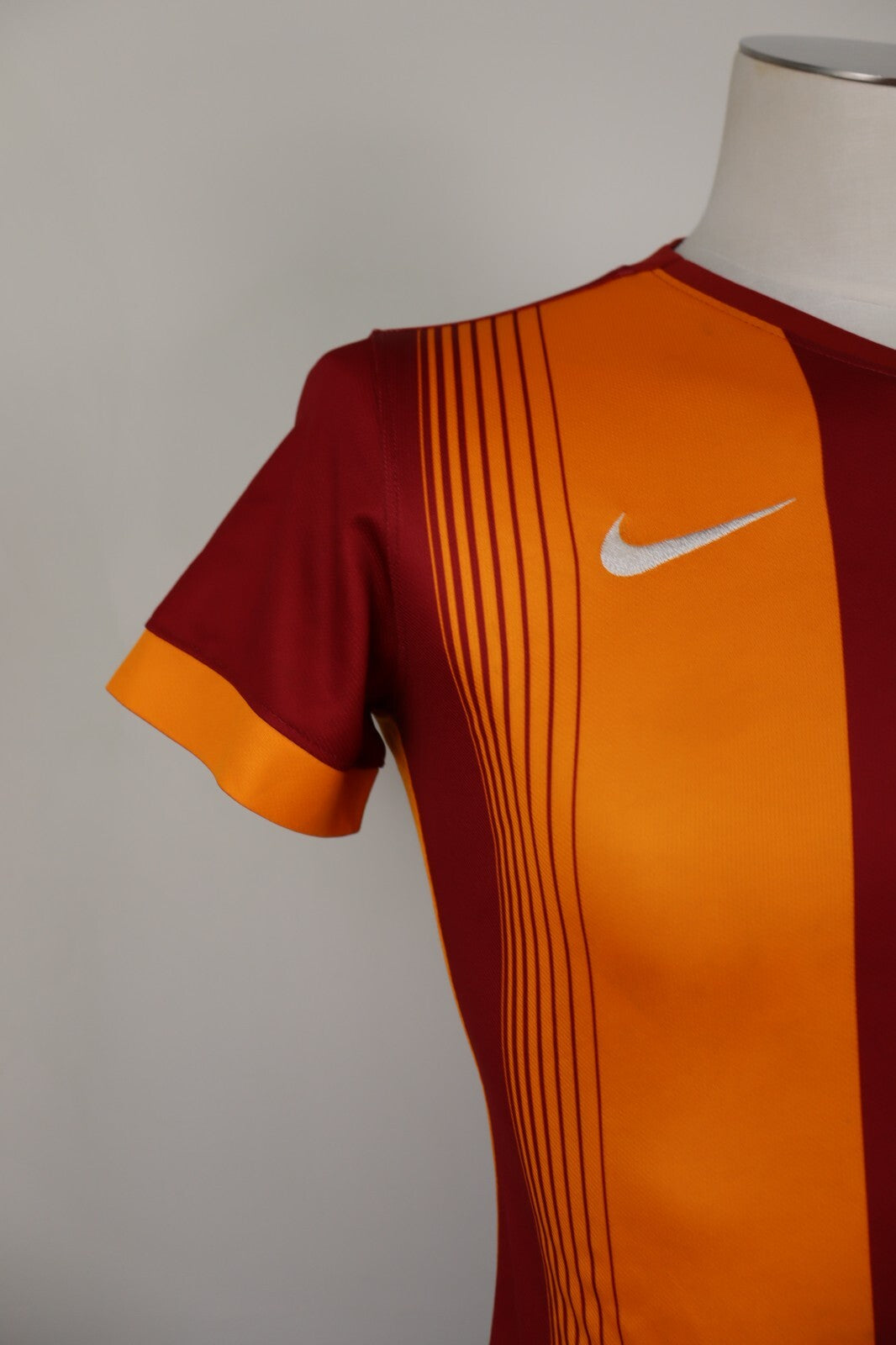 NIKE GALATASARAY MAGLIA CALCIO DONNA Tg M SOCCER JERSEY VINTAGE SHIRT SPORT