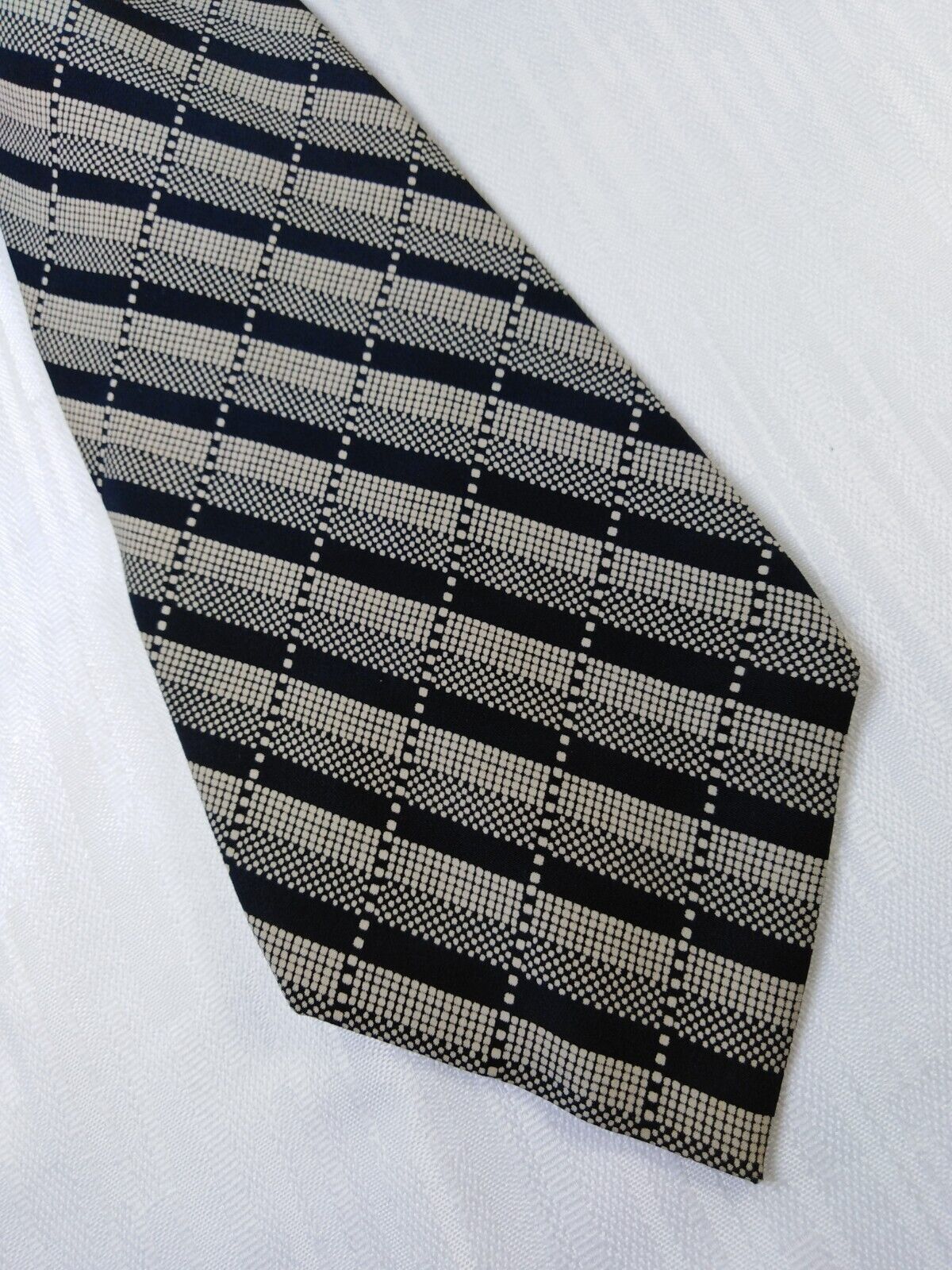 TINO COSMA 100% SETA SILK TIE CRAVATTA NECKTIE ITALY VINTAGE CLASSIC