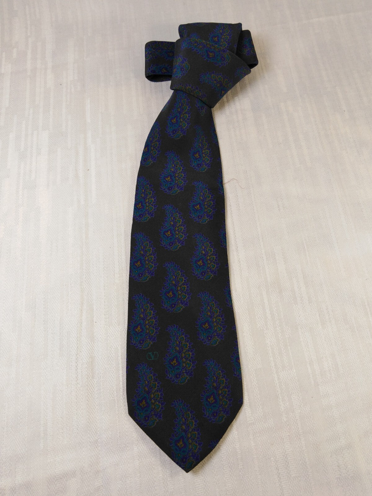 VALENTINO 100% SILK TIE SETA CRAVATTA NECKTIE MADE IN ITALY