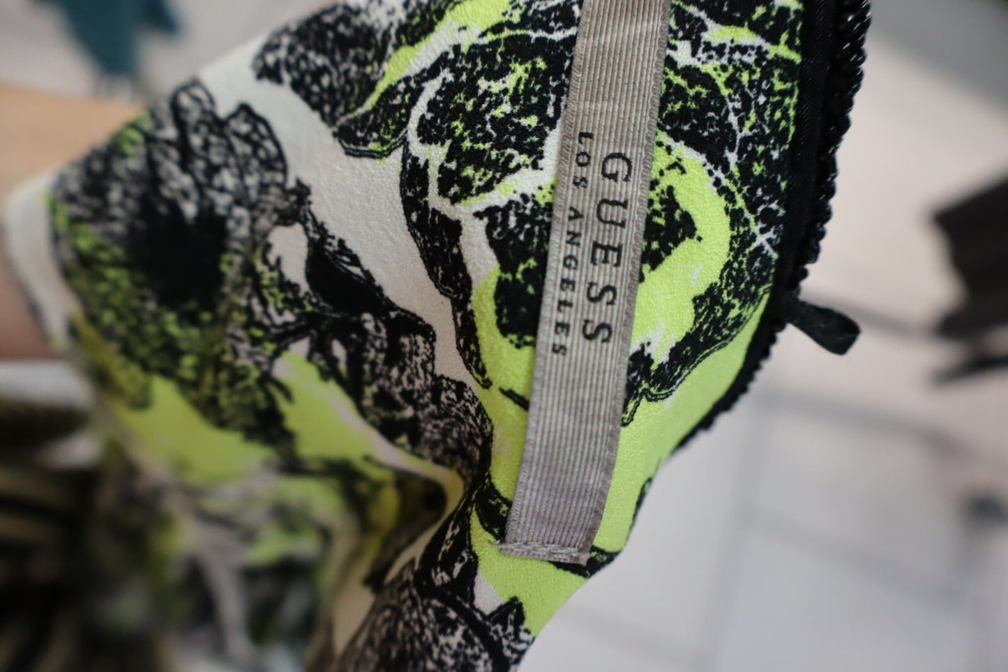 GUESS COMPLETO DONNA  MAGLIA PANTALONCINO Tg. L SALOPETTE ONE PIECE VINTAGE ZIP