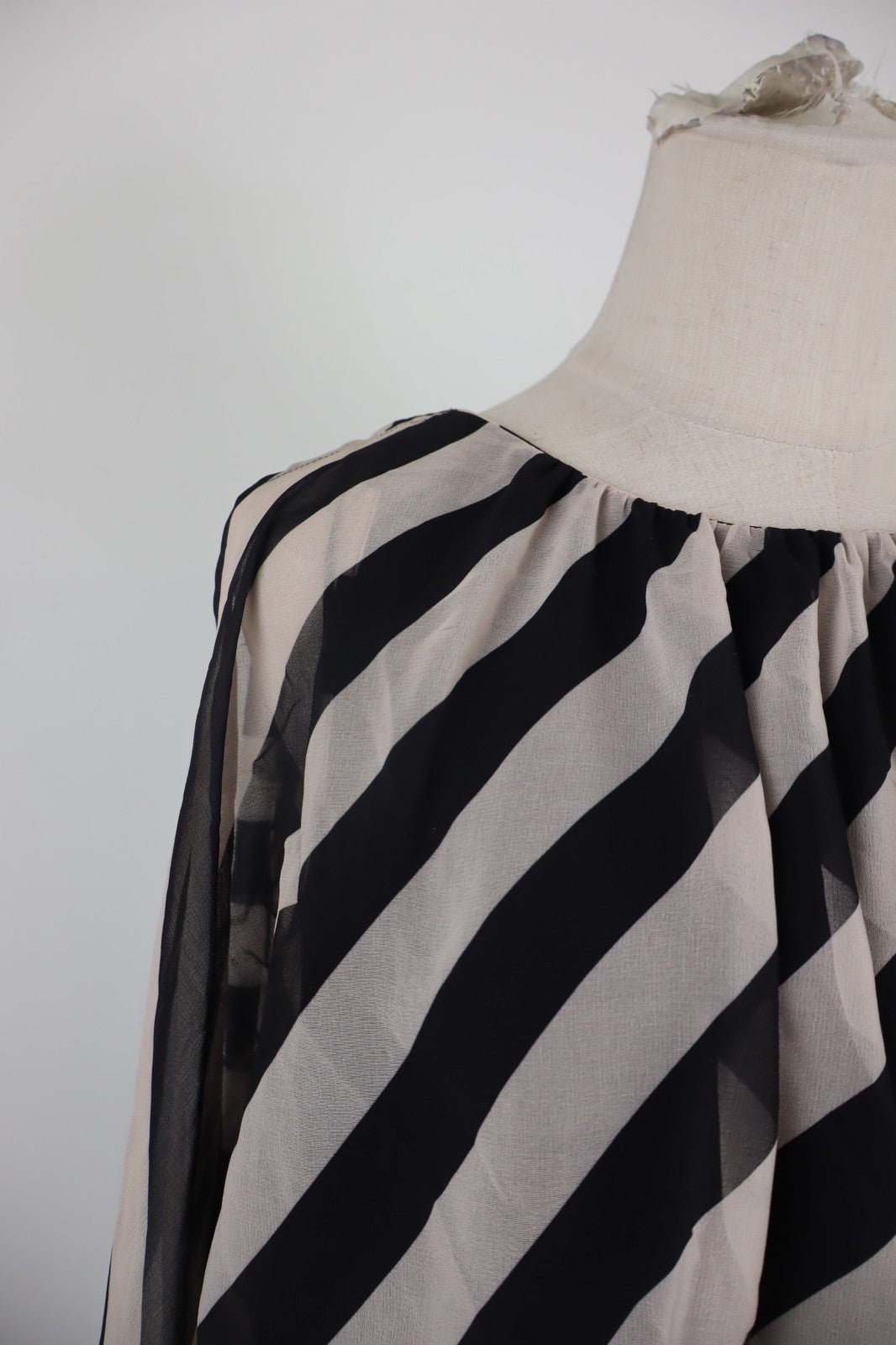 MARELLA MAGLIA BLUSA DONNA TG. S WOMAN CASUAL VINTAGE T-SHIRT TOP VOLANT LOGO