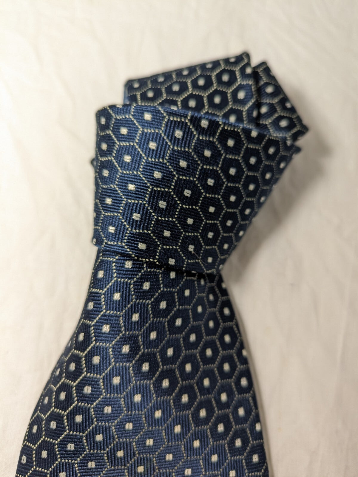NINO SALZANO 100%  SILK TIE SETA CRAVATTA NECKTIE MADE IN ITALY