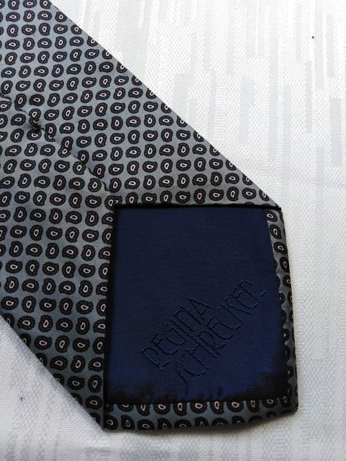 REGINA SCHRECKER 100% SILK TIE SETA CRAVATTA NECKTIE MADE IN ITALY CLASSIC