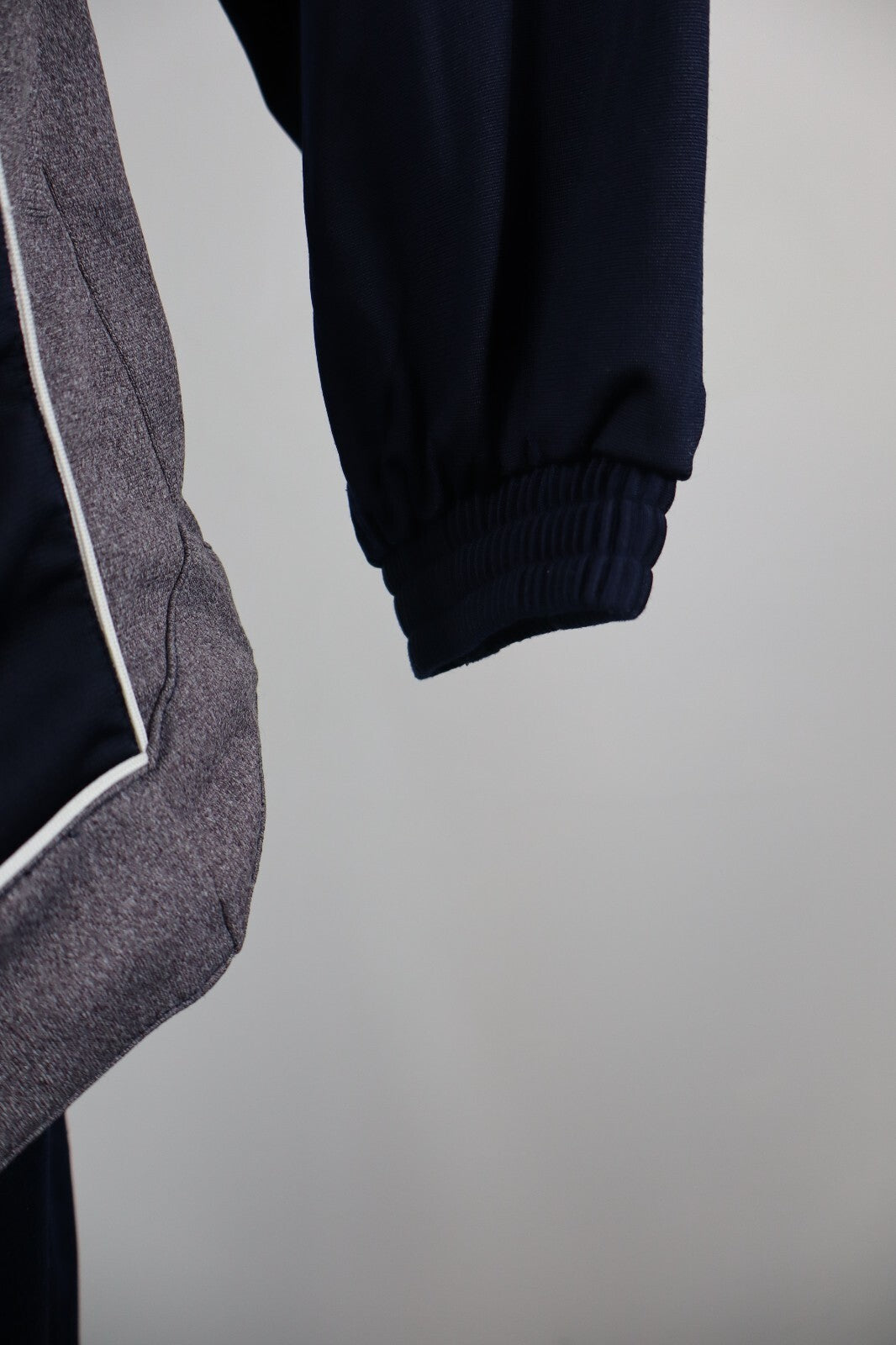 REEBOK TUTA COMPLETA DUE PEZZI Tg. 4 TRACKSUIT JACKET PANTS UOMO SPORT