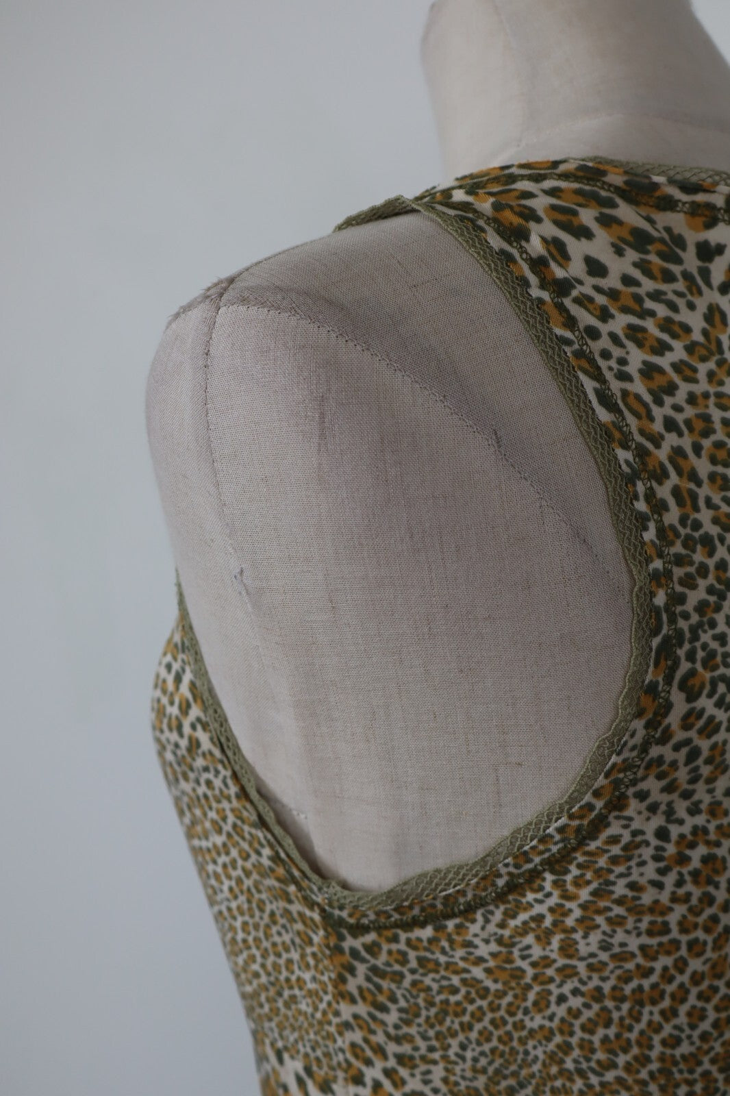 LIU JO VESTITO DONNA TG 42  WOMAN ANIMALIER  MIDI ASIMMETRICO VINTAGE DRESS