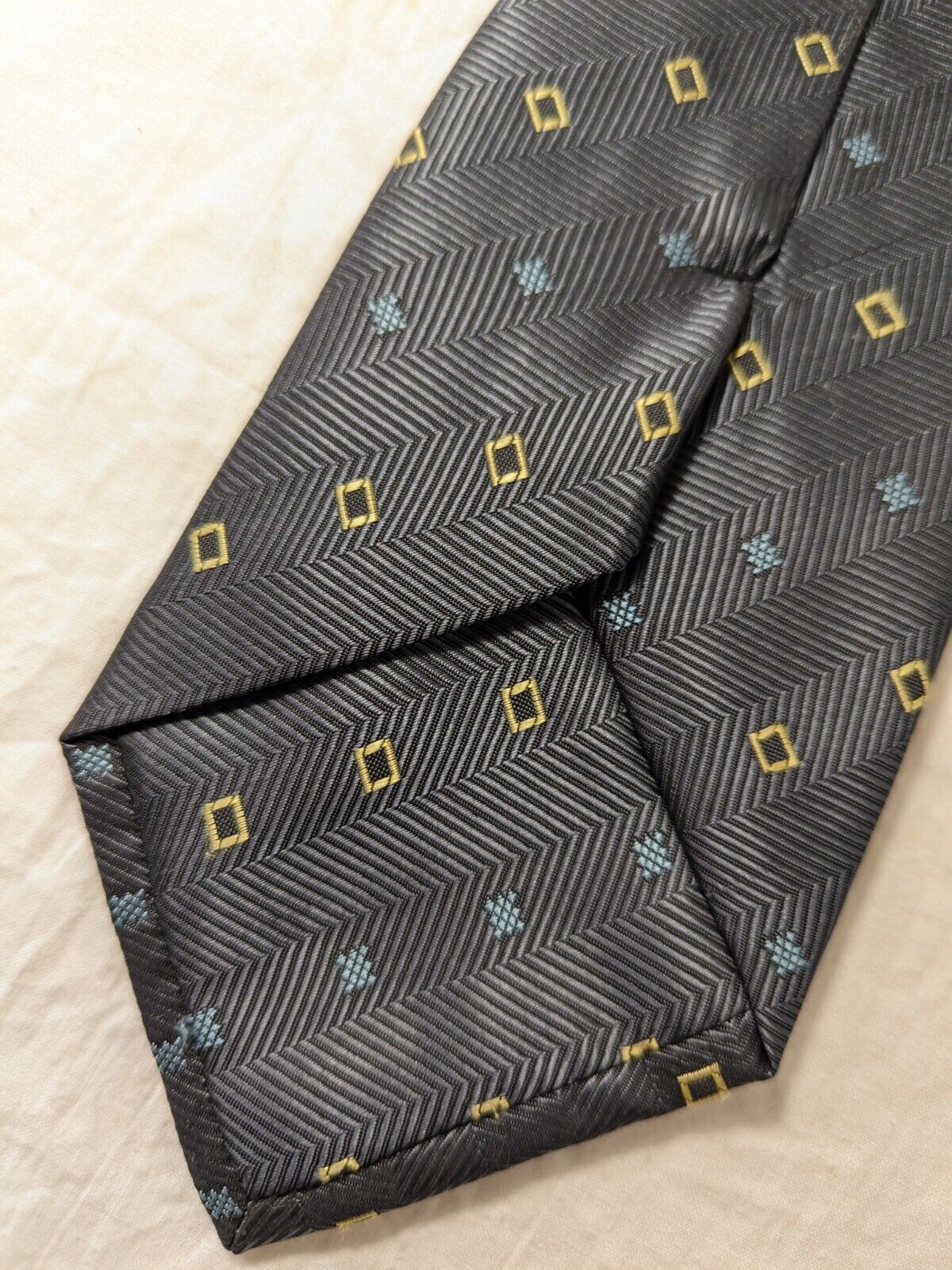 LUCIO LAMBERTI  100%  SILK TIE SETA CRAVATTA SELF TIPPED NECKTIE MADE IN ITALY