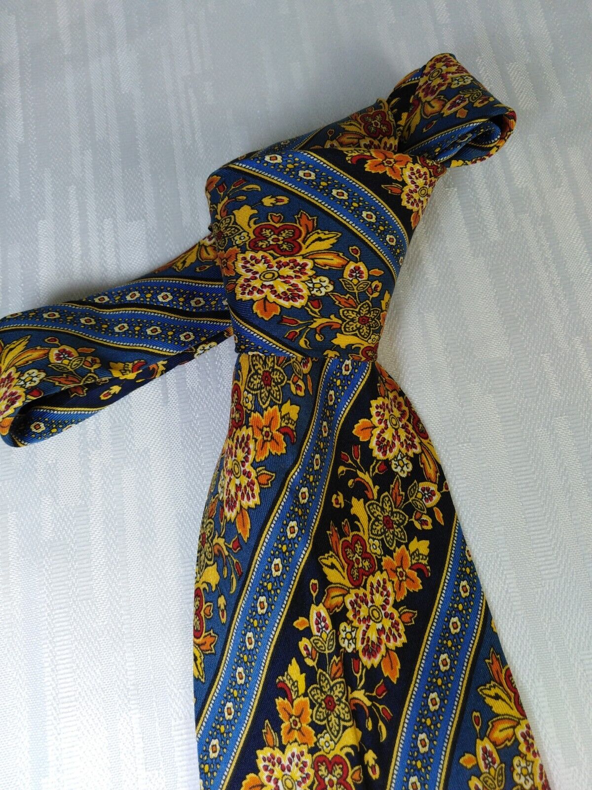 RENATO BALESTRA 100% SILK TIE SETA CRAVATTA NECKTIE ITALY VINTAGE CLASSIC