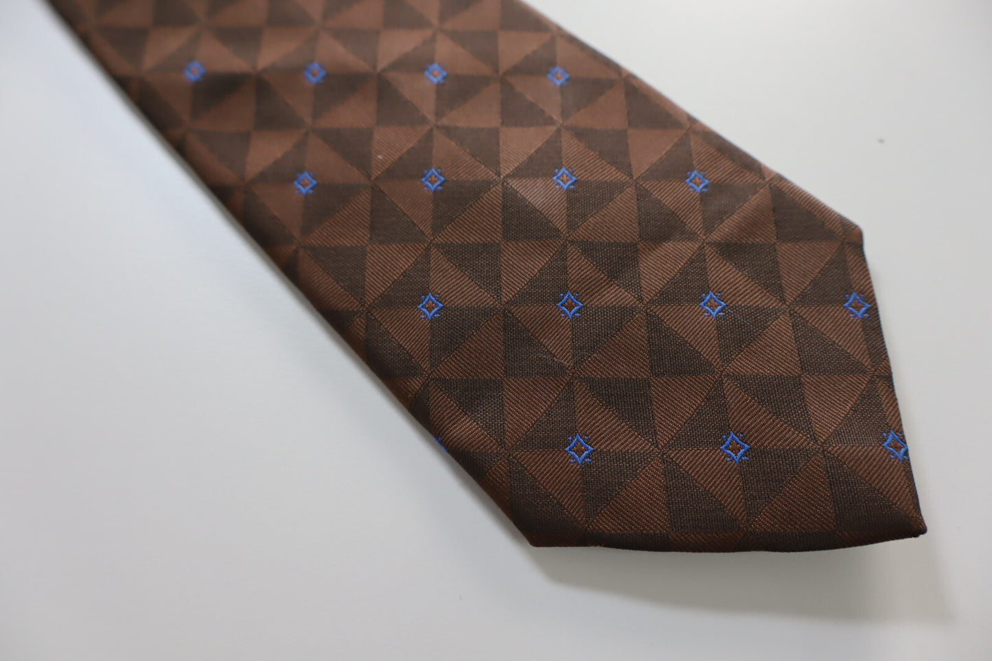 UNGARO 100% SILK TIE SETA CRAVATTA NECKTIE MADE IN ITALY CLASSIC