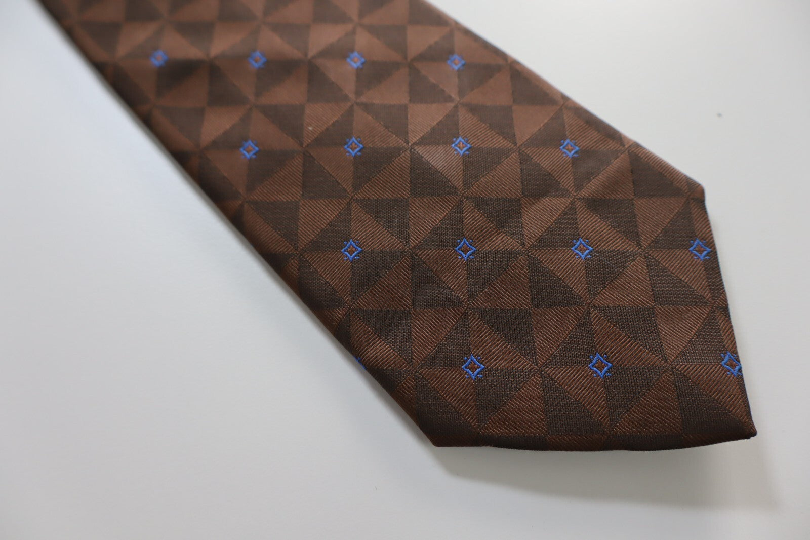 UNGARO 100% SILK TIE SETA CRAVATTA NECKTIE MADE IN ITALY CLASSIC