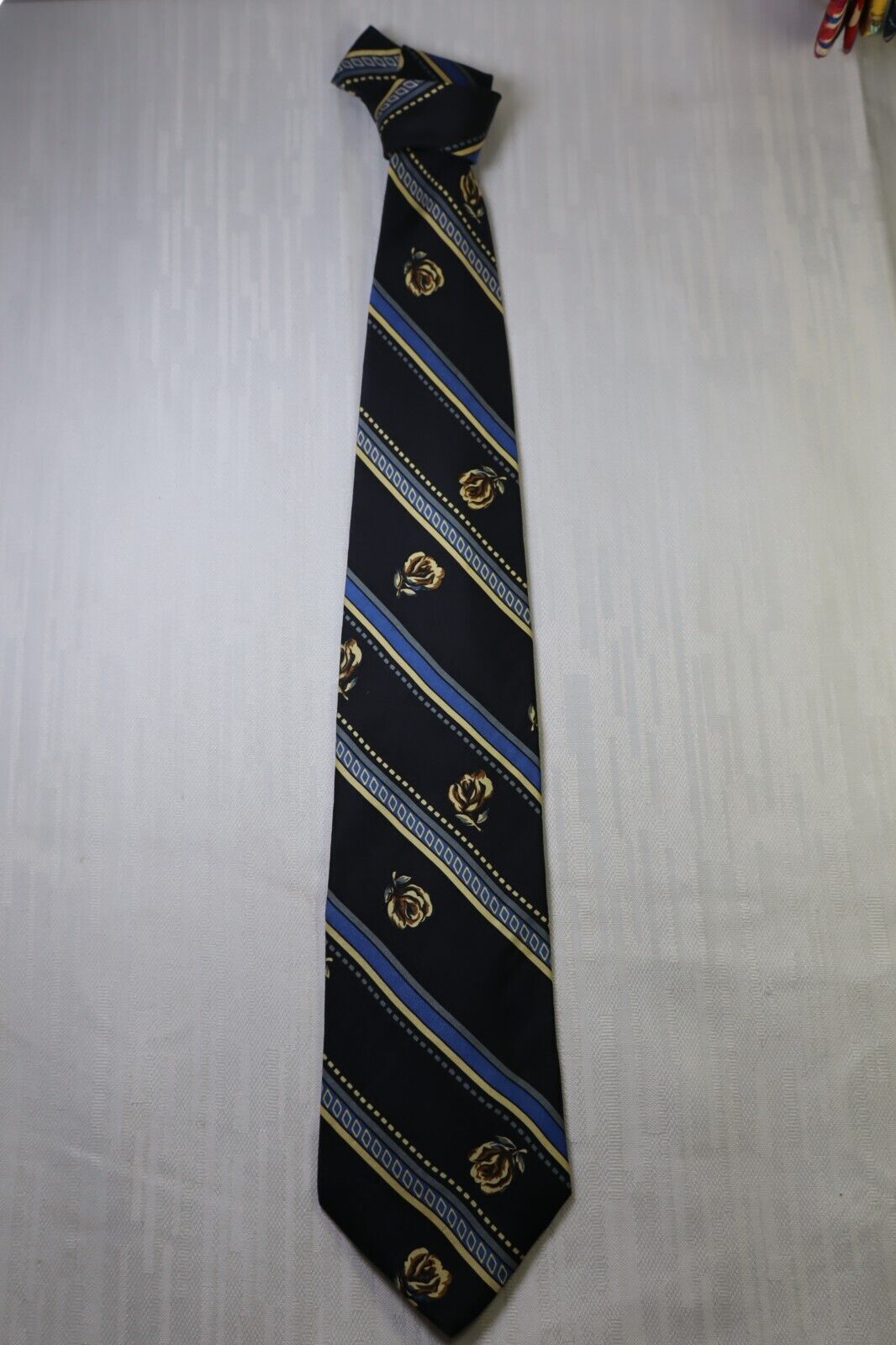 TRUSSARDI SILK TIE SETA CRAVATTA NECKTIE MADE IN ITALY