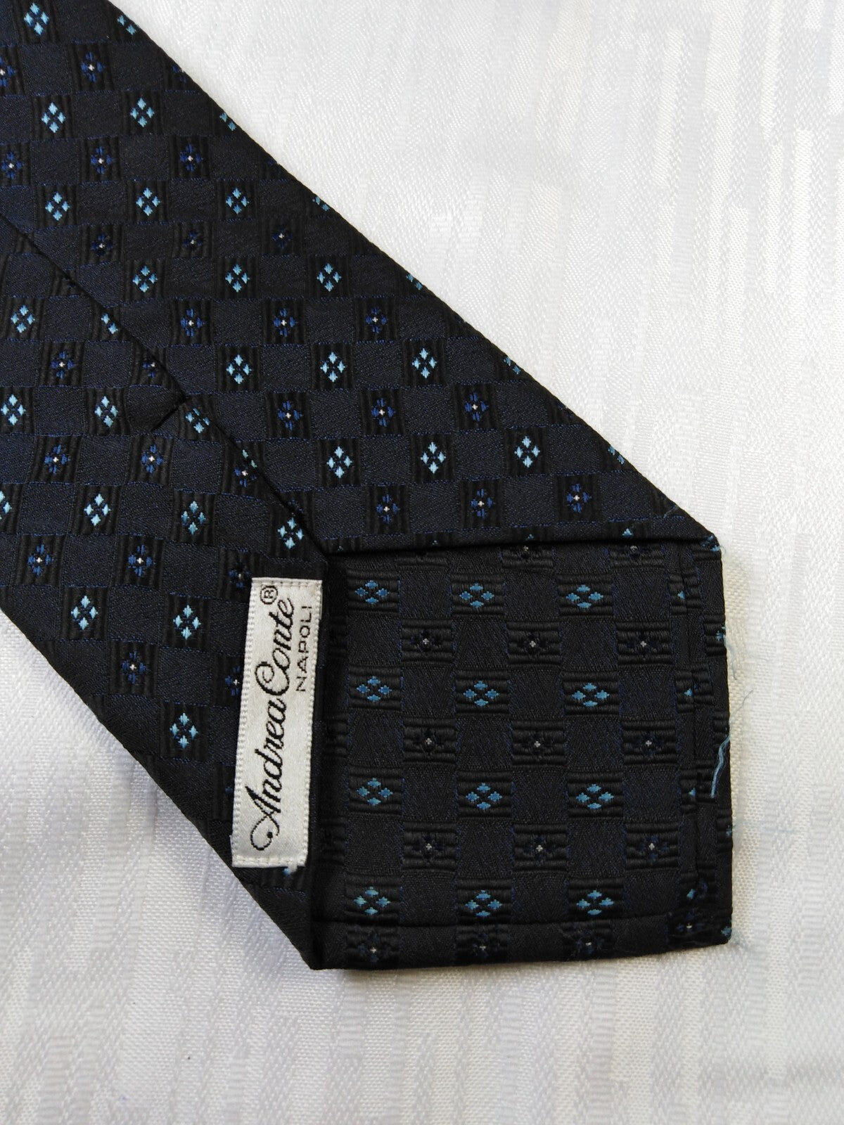 ANDREA CONTE 100% SETA SILK TIE CRAVATTA NECKTIE ITALY VINTAGE SELF TIPPED