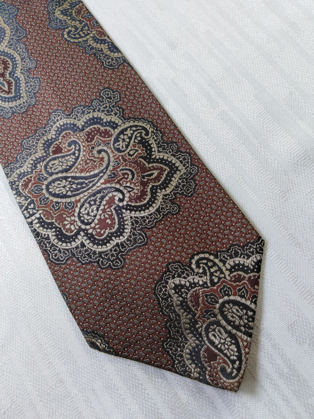 GIANFRANCO FERRE' 100% SILK TIE SETA CRAVATTA NECKTIE MADE IN ITALIA CLASSIC