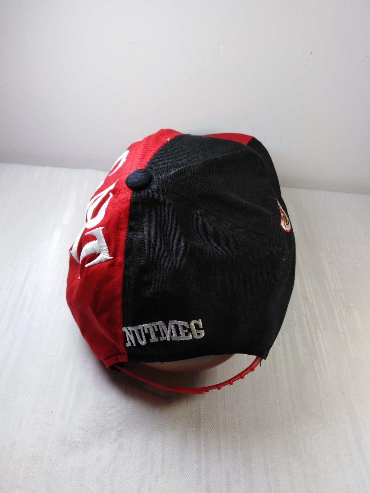 NUTMEG STUTTGART CAPPELLO TAGLIA REGOLABILE BERRETTO UOMO DONNA HAT CAP SPORT