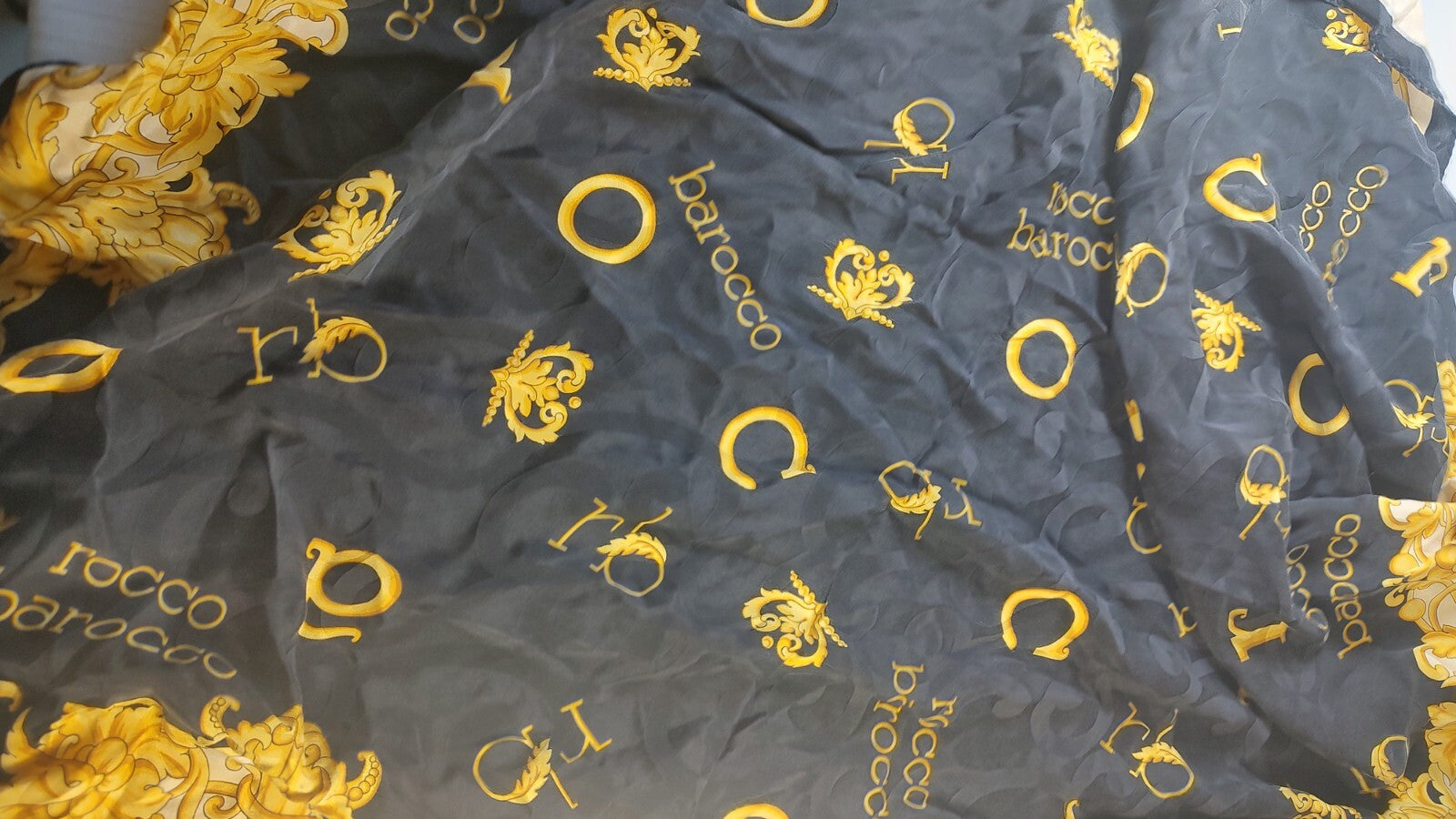 ROCCOBAROCCO FOULARD 100% SILK SETA SCARVES SCARF SQUARE MADE IN ITALY