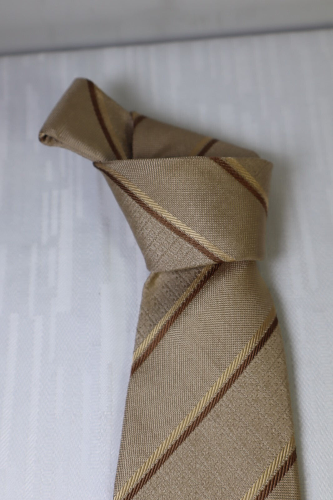 GIVENCHY PARIS 100% SETA SILK TIE CRAVATTA NECKTIE VINTAGE CLASSIC ITALY
