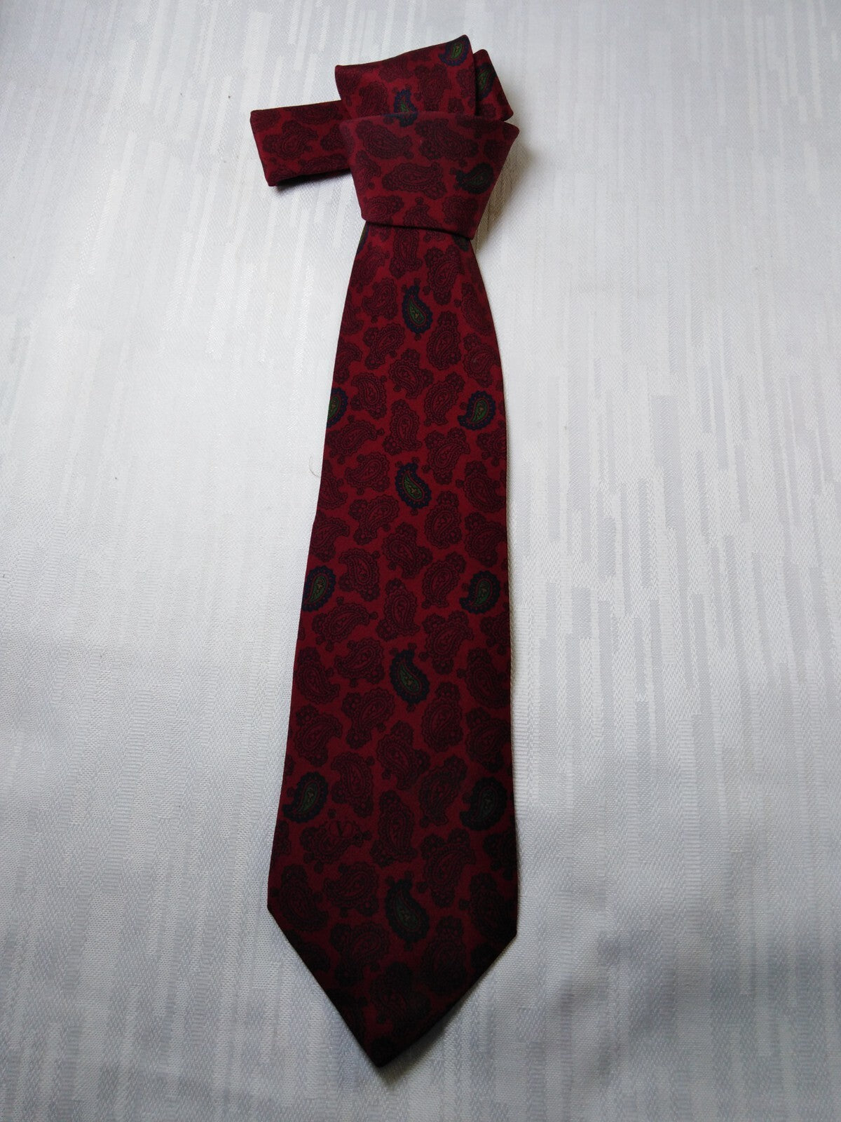 VALENTINO 100% SETA SILK TIE CRAVATTA NECKTIE VINTAGE CLASSIC ITALY
