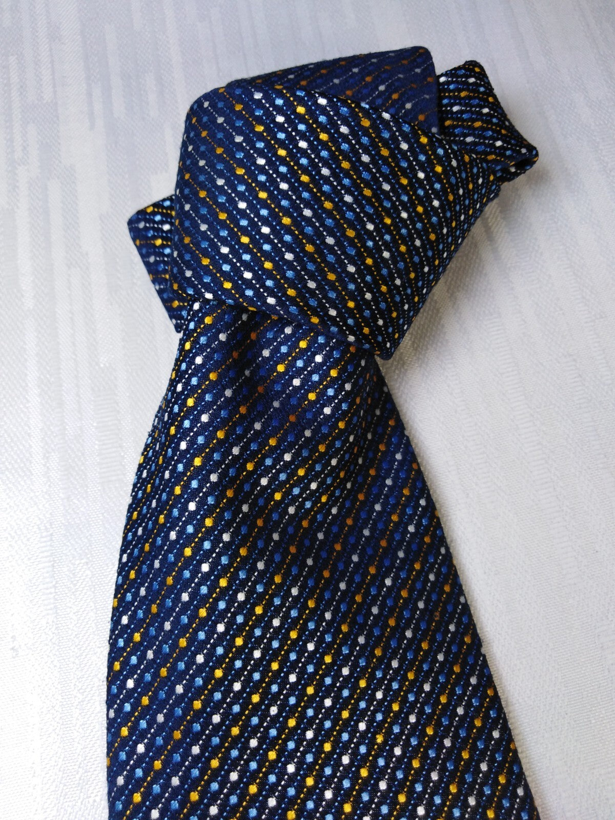 NINO SALZANO 100% SILK TIE SETA CRAVATTA NECKTIE MADE IN ITALY CLASSIC