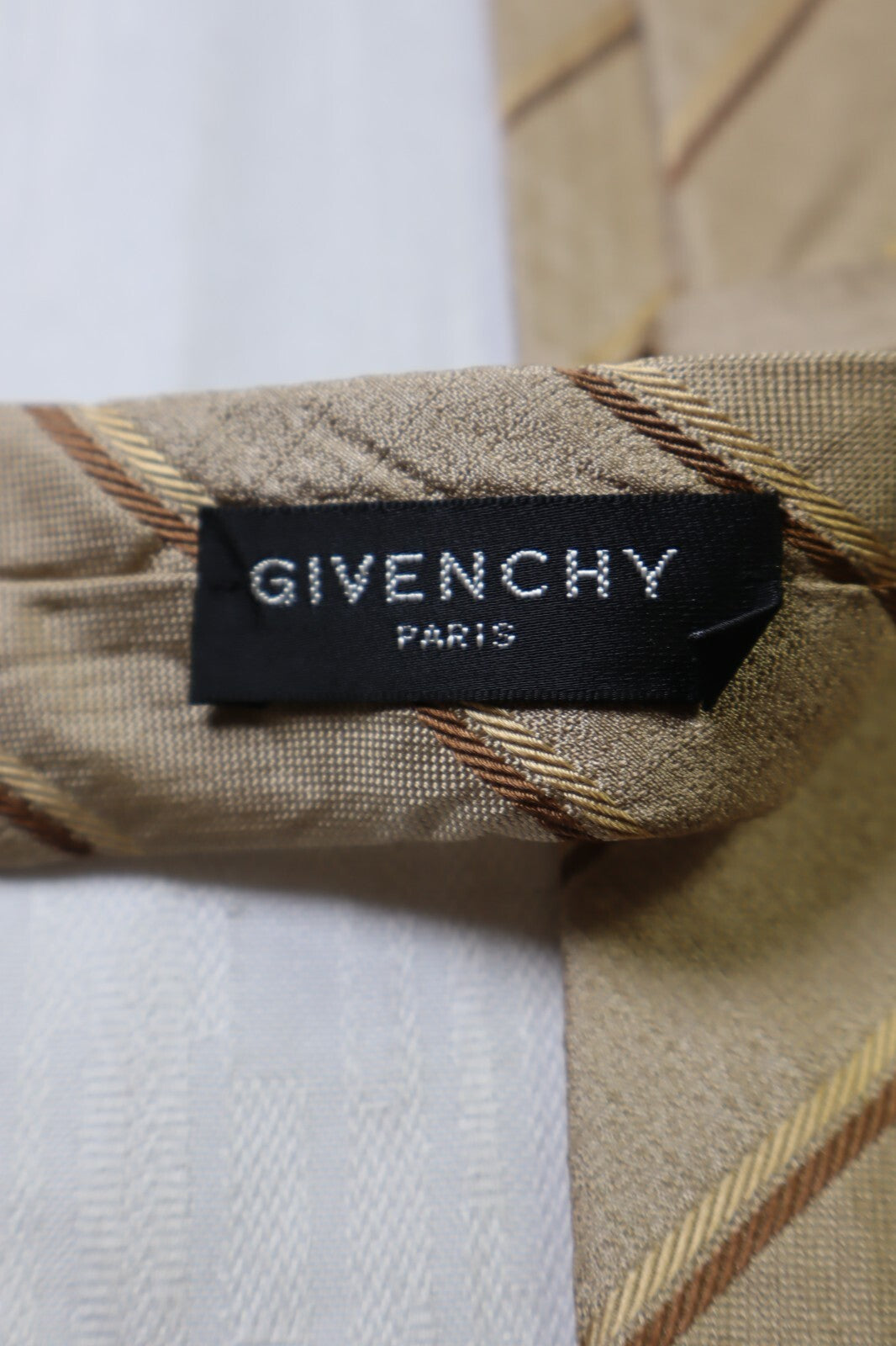 GIVENCHY PARIS 100% SETA SILK TIE CRAVATTA NECKTIE VINTAGE CLASSIC ITALY