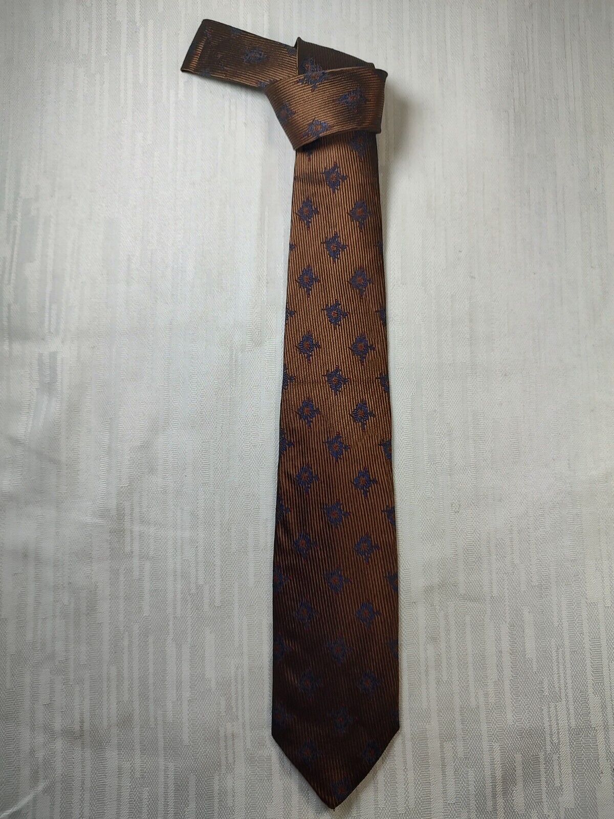 TINO COSMA 100% SILK TIE SETA CRAVATTA NECKTIE MADE IN ITALIA CLASSIC