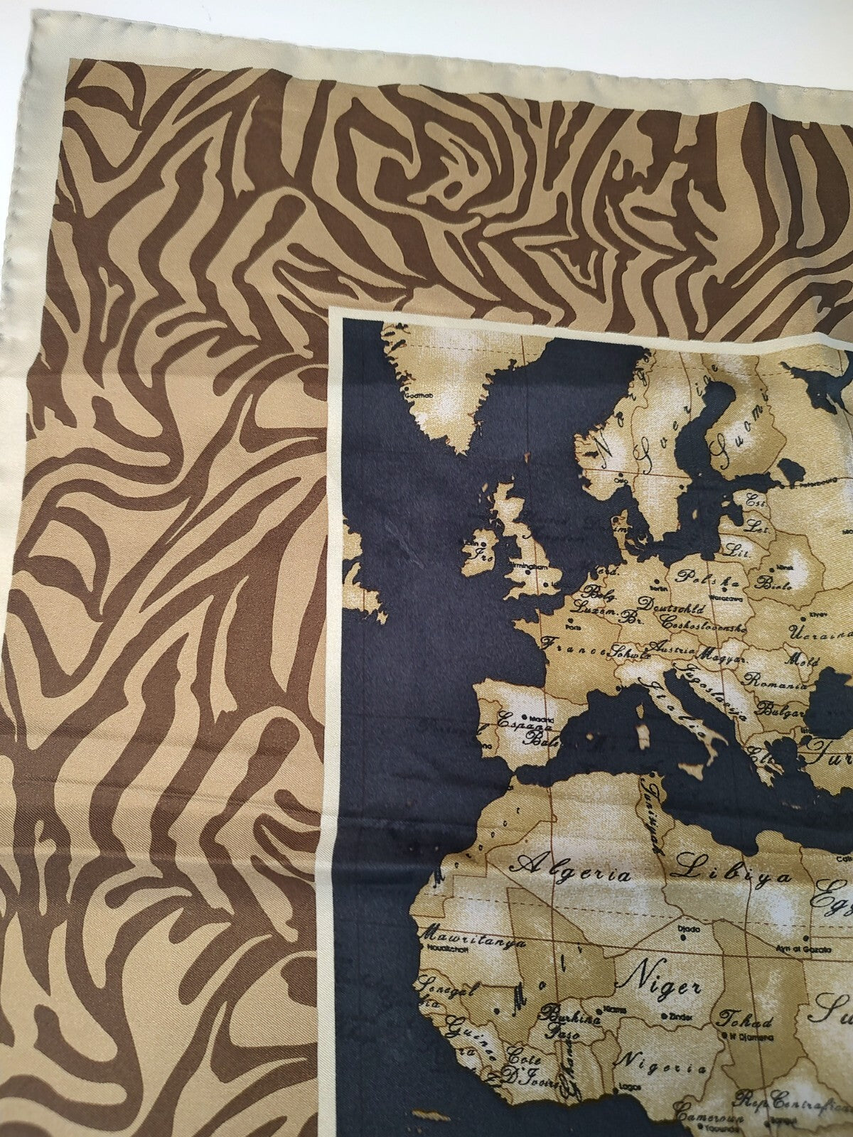 ALVIERO MARTINI 1 CLASSE FOULARD 100% SILK SETA SCARVES SCARF SQUARE MADE ITALY