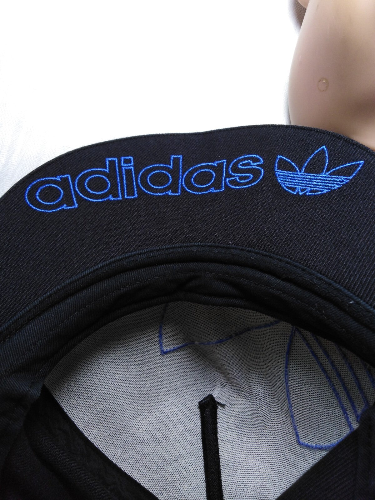 ADIDAS CAPPELLO TAGLIA M BERRETTO UOMO DONNA HAT CAP VINTAGE CASUAL