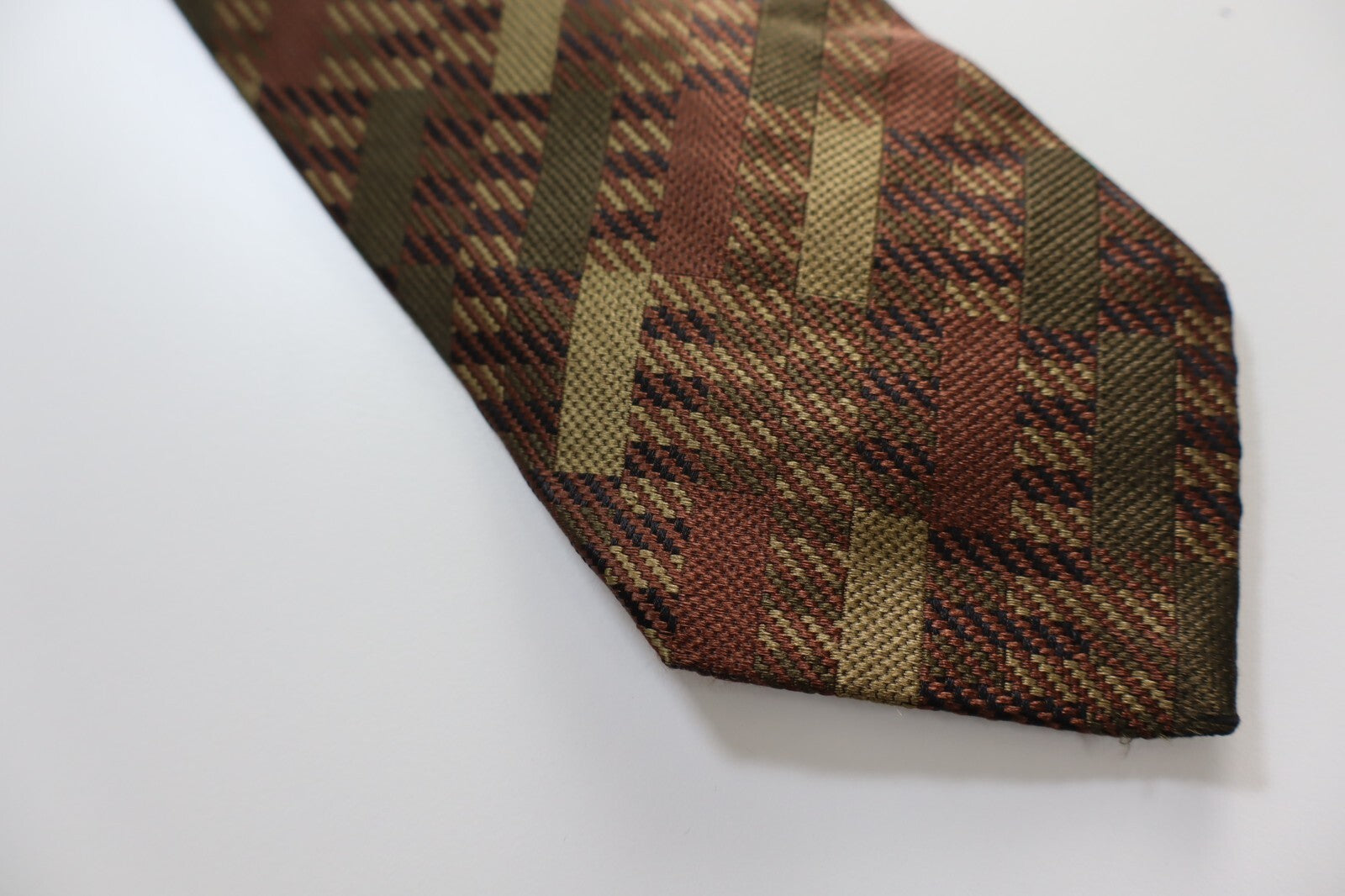 GIANFRANCO FERRE' 100% SILK TIE SETA CRAVATTA NECKTIE MADE IN ITALY CLASSIC
