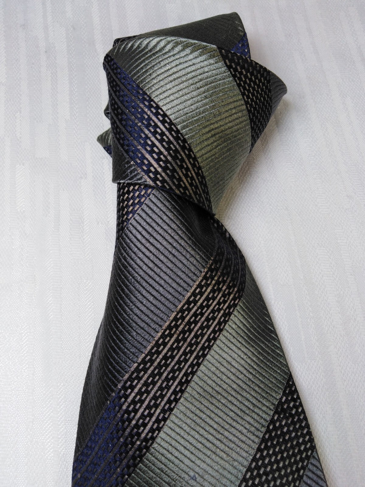 RENATO BALESTRA 100% SILK TIE SETA CRAVATTA NECKTIE MADE IN ITALY CLASSIC