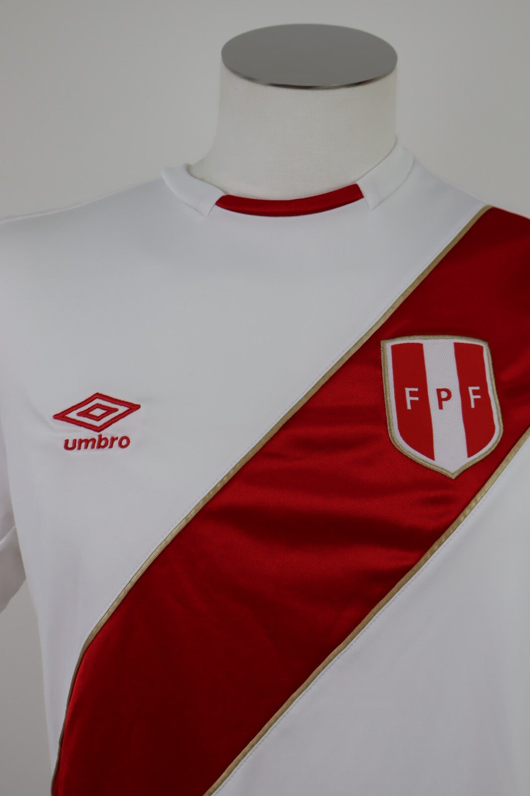 UMBRO PERU' ADVINCULA N 17 MAGLIA CALCIO TRIKOT UOMO Tg L SOCCER JERSEY VINTAGE